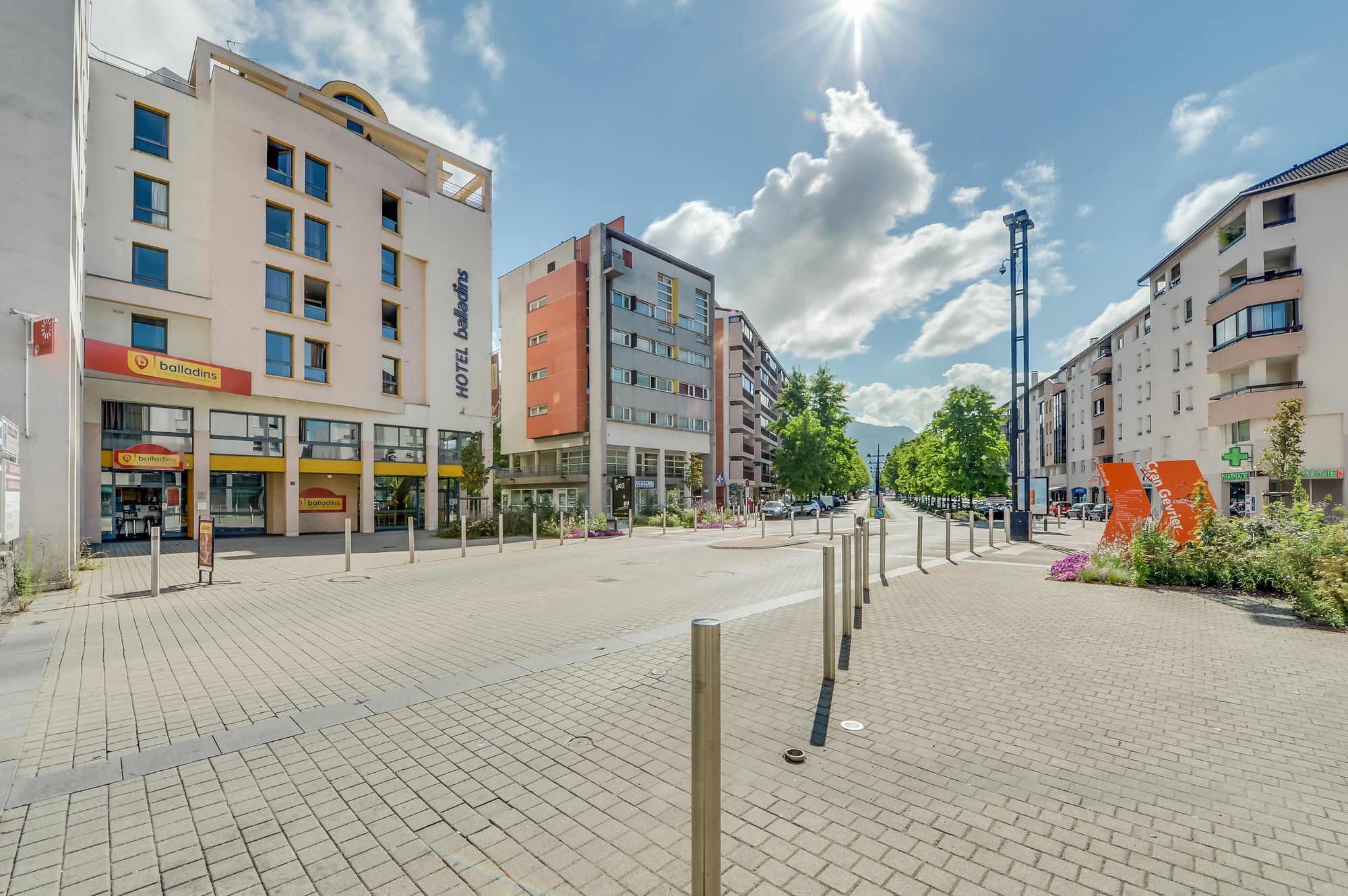 Hotel Ibis Annecy - Cran-Gevrier Exterior foto